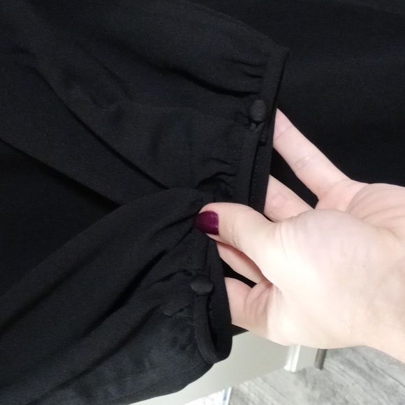 🆕️ 🖤LOFT🖤 - Black L/S Dress w/Sheer Polka Dot Ruffle Detail - Picture 12 of 16